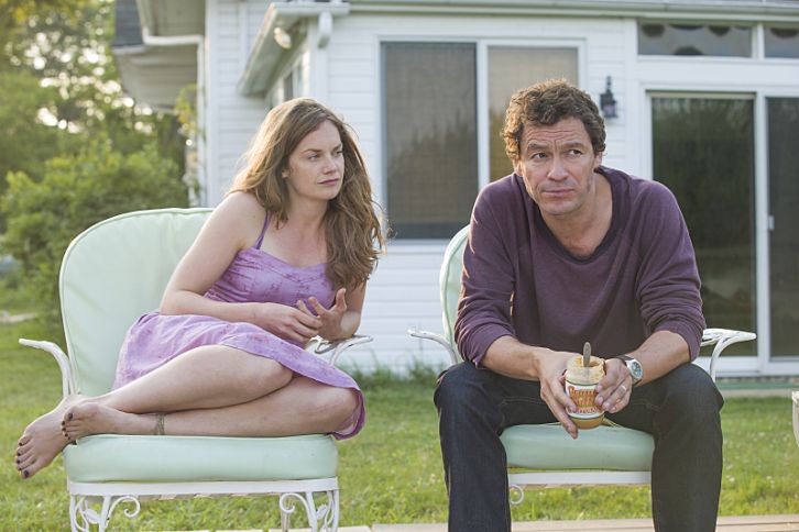 Ruth Wilson as Alison and Dominic West as Noah in The Affair (season 1, episode 5). - Photo: Mark Schafer/SHOWTIME - Photo ID: TheAffair_105_3684