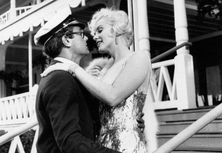 some-like-it-hot-love